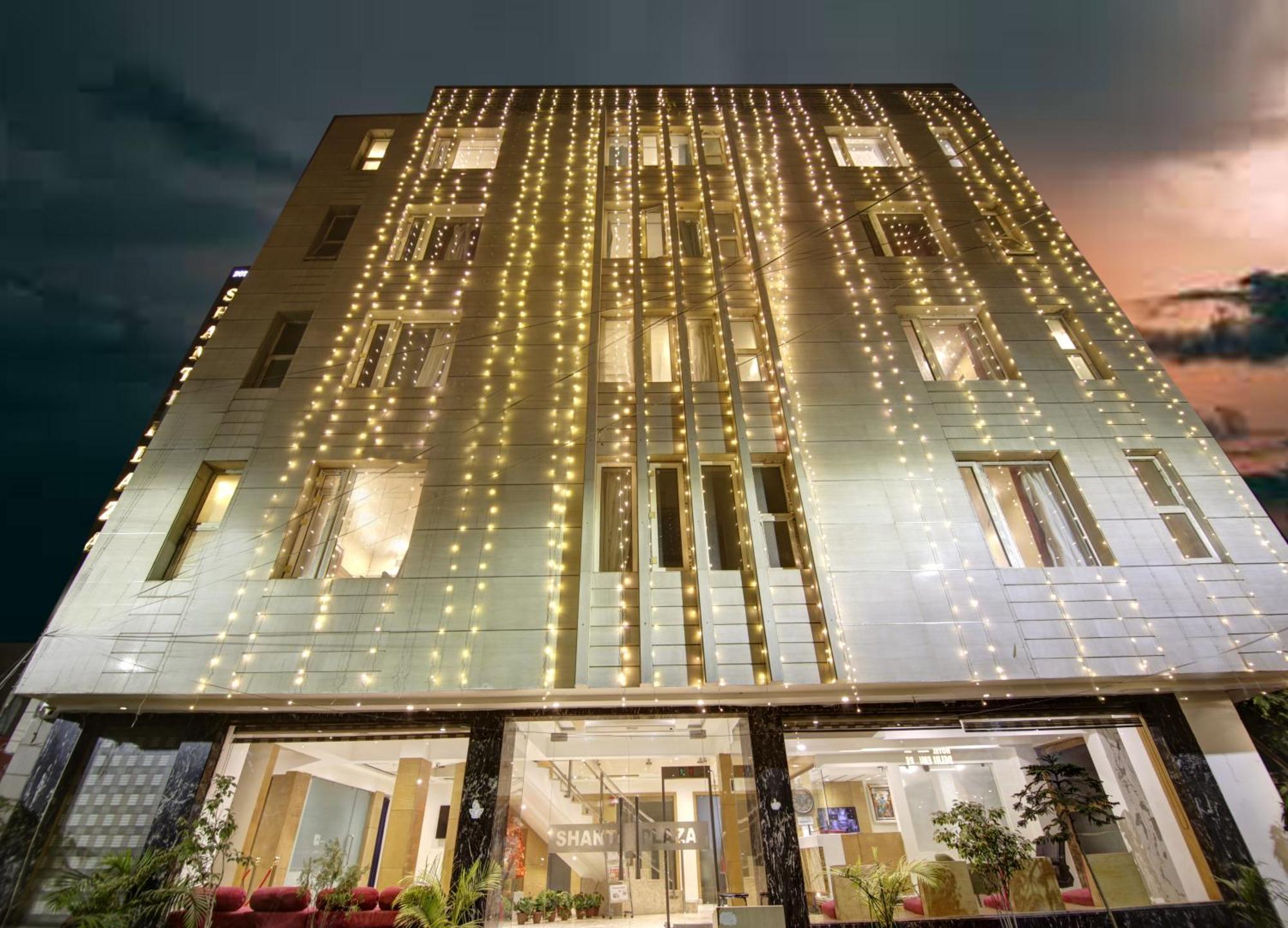The Shanti Plaza - New Delhi Nova Deli Exterior foto