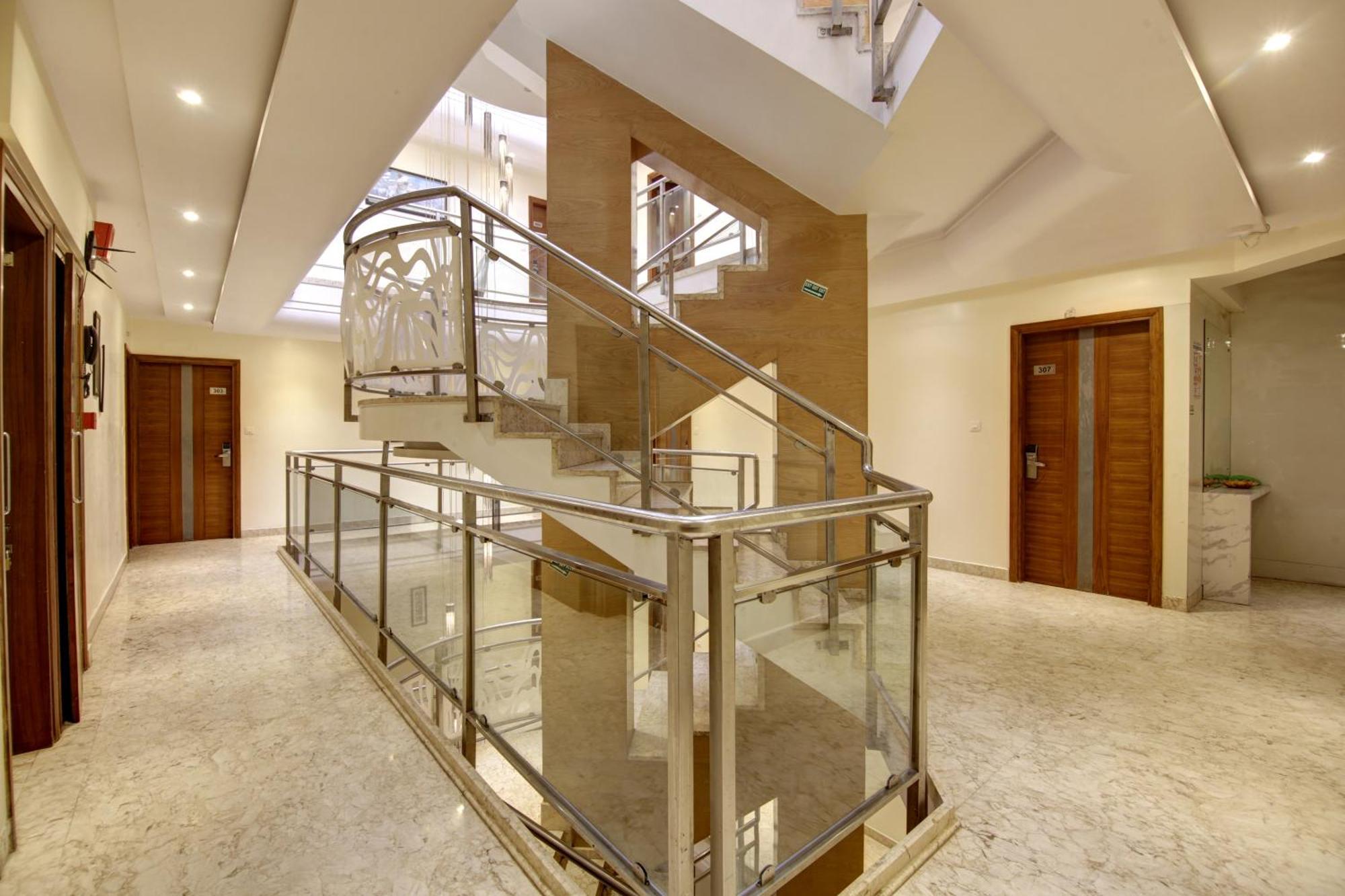 The Shanti Plaza - New Delhi Nova Deli Exterior foto