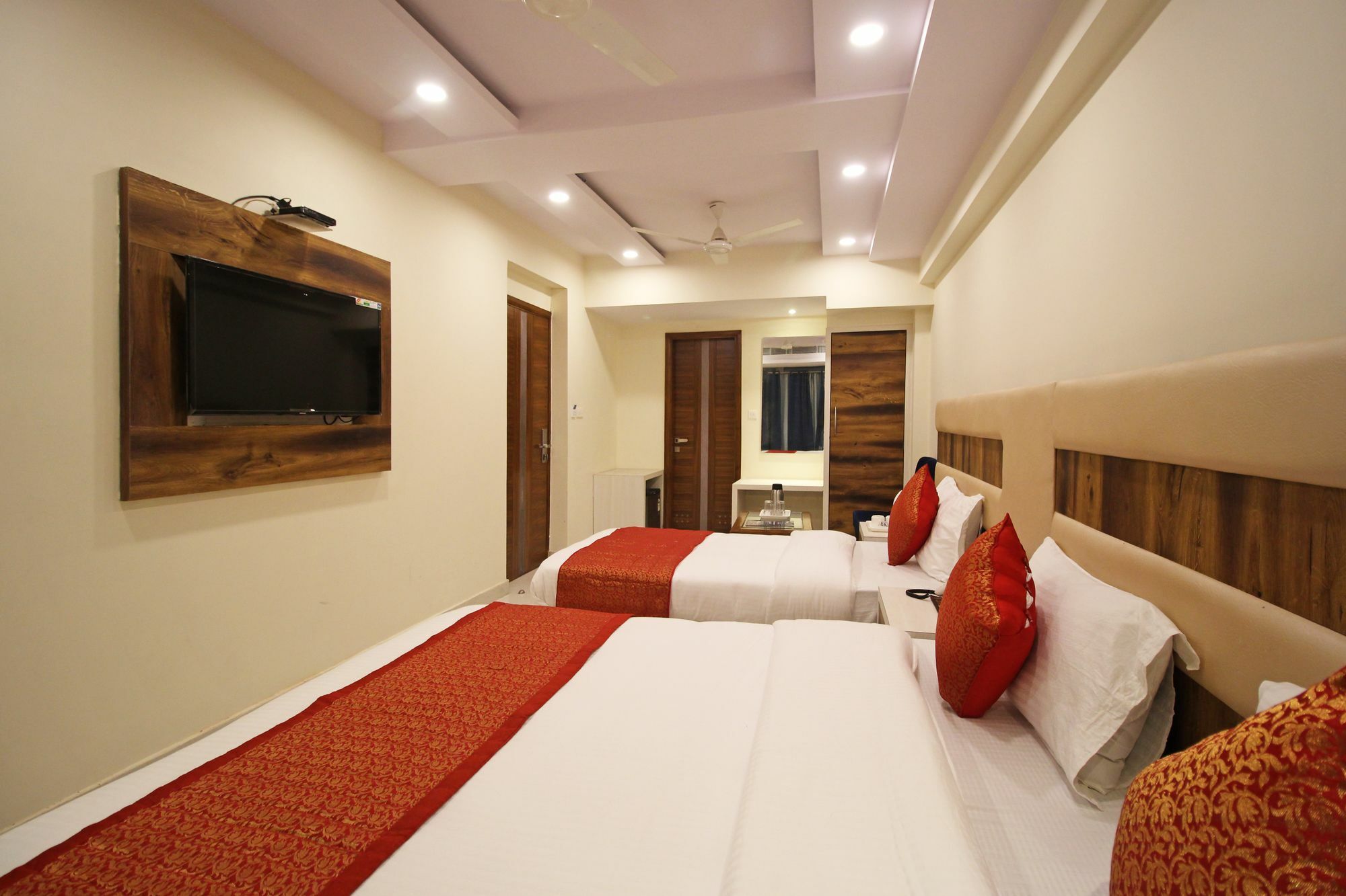 The Shanti Plaza - New Delhi Nova Deli Exterior foto