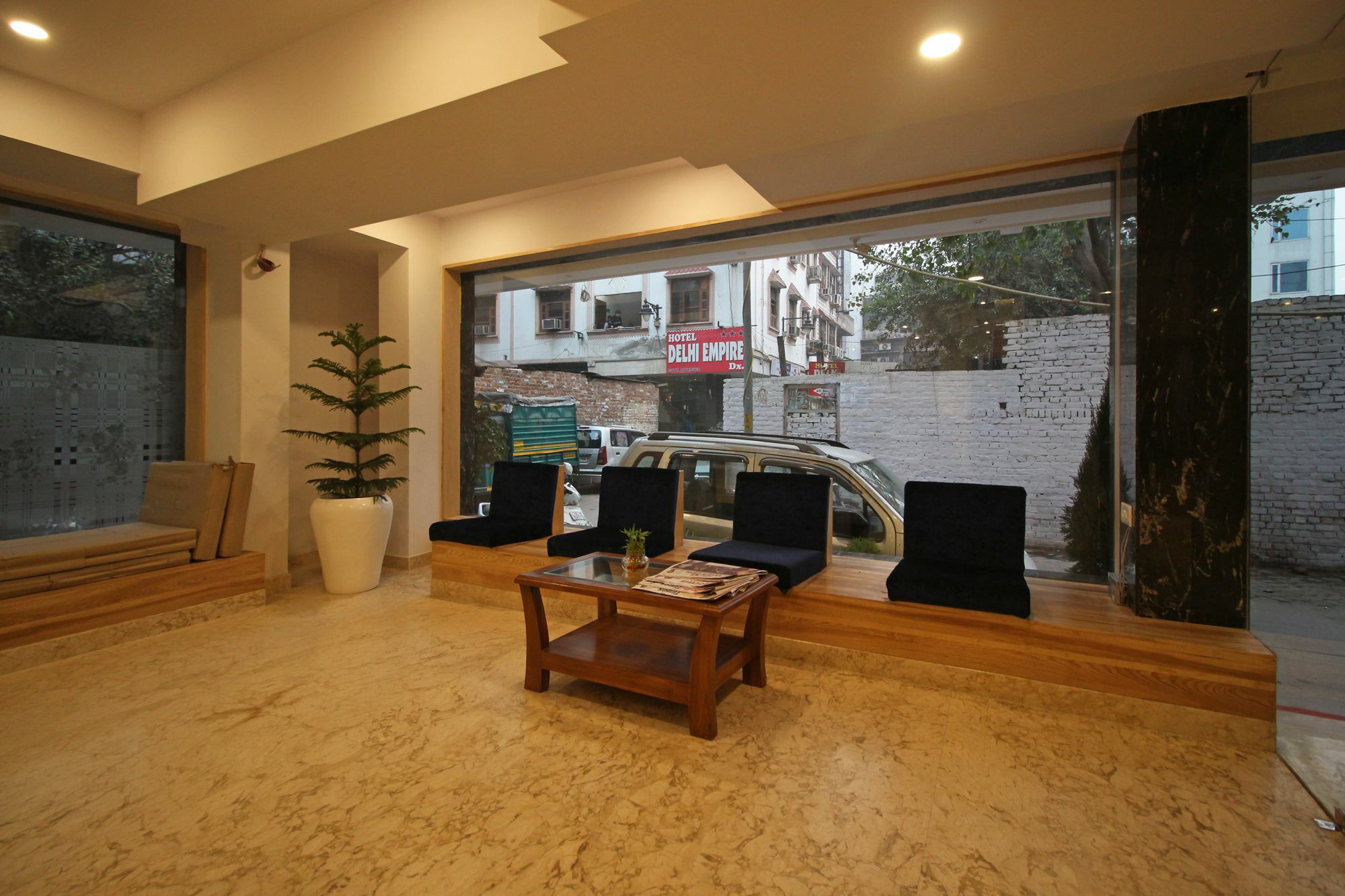 The Shanti Plaza - New Delhi Nova Deli Exterior foto